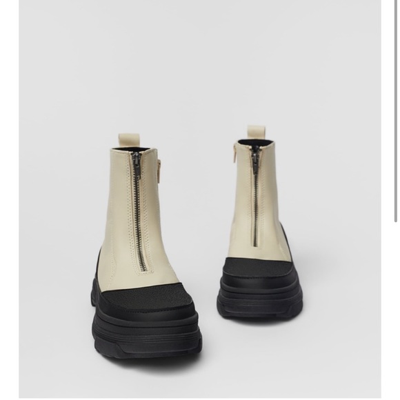✨SALE✨Zara zippered ankle boots  ✨SALE✨ - Picture 4 of 6